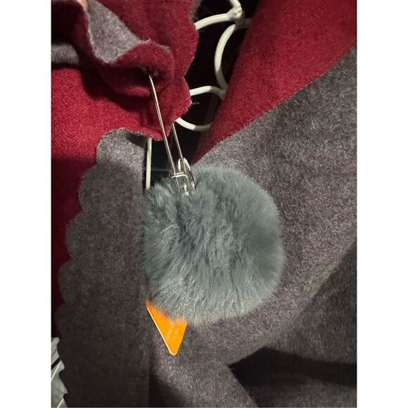 NEW WITH TAGS WOMEN LOF POM POM PIN Red Gray light weight shawl|All season elega - Picture 5 of 8
